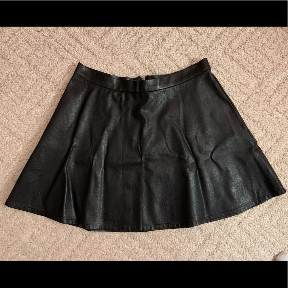 American Eagle faux leather skirt
